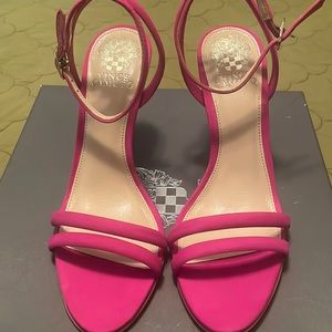 Nubuck shoes by Vince Camino